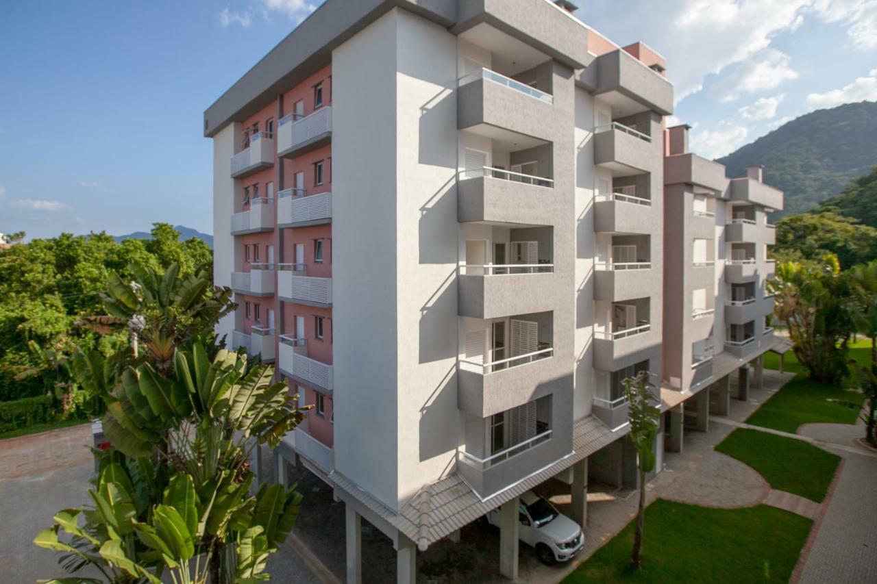 Apartamento Ubatuba, Ar, Varanda Gourmet, Piscinas E 300Mt Praia Apartment Luaran gambar